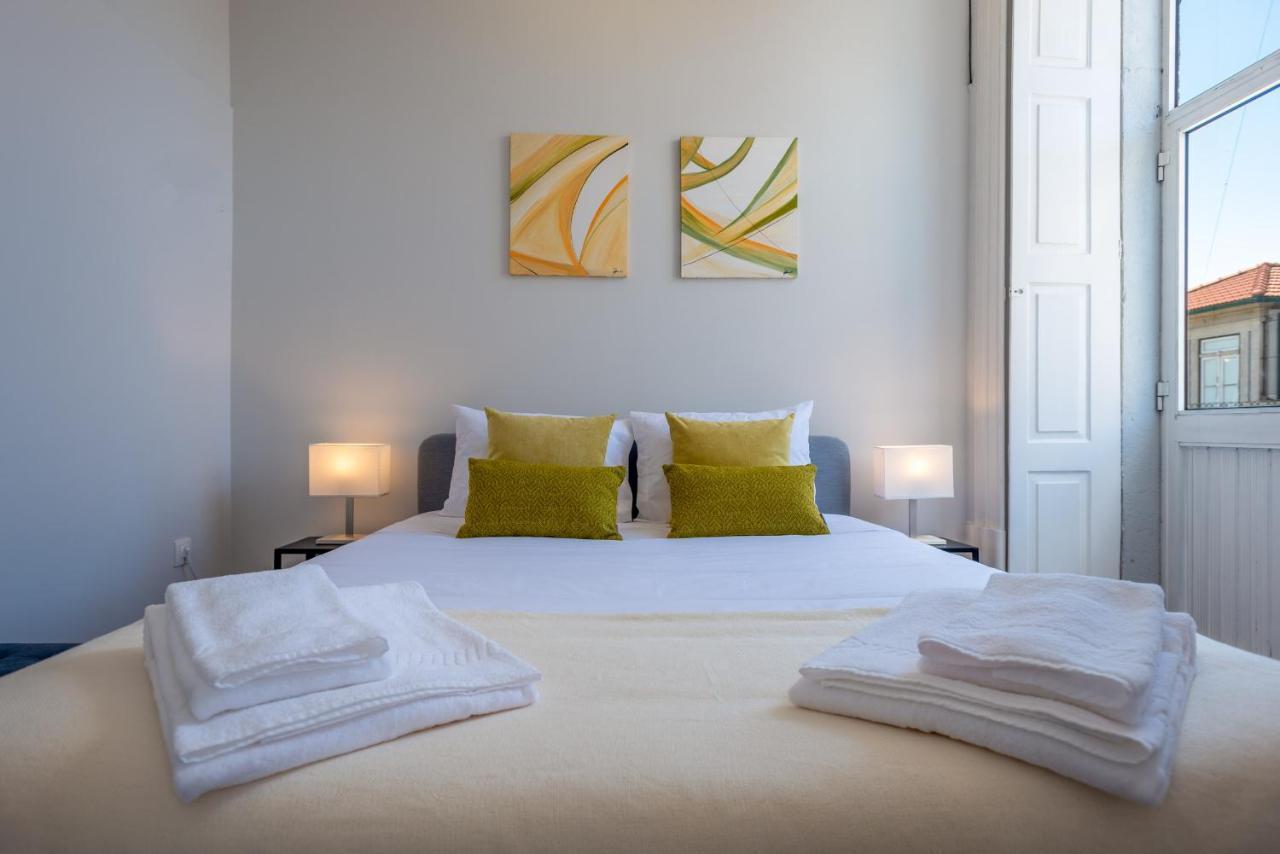 Santa Catarina Porto Housing Apartment Bagian luar foto