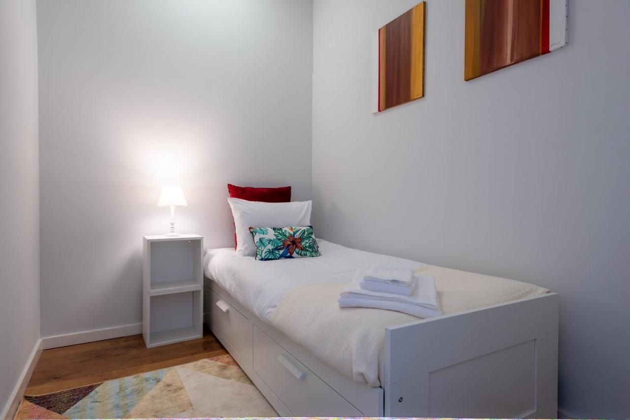 Santa Catarina Porto Housing Apartment Bagian luar foto